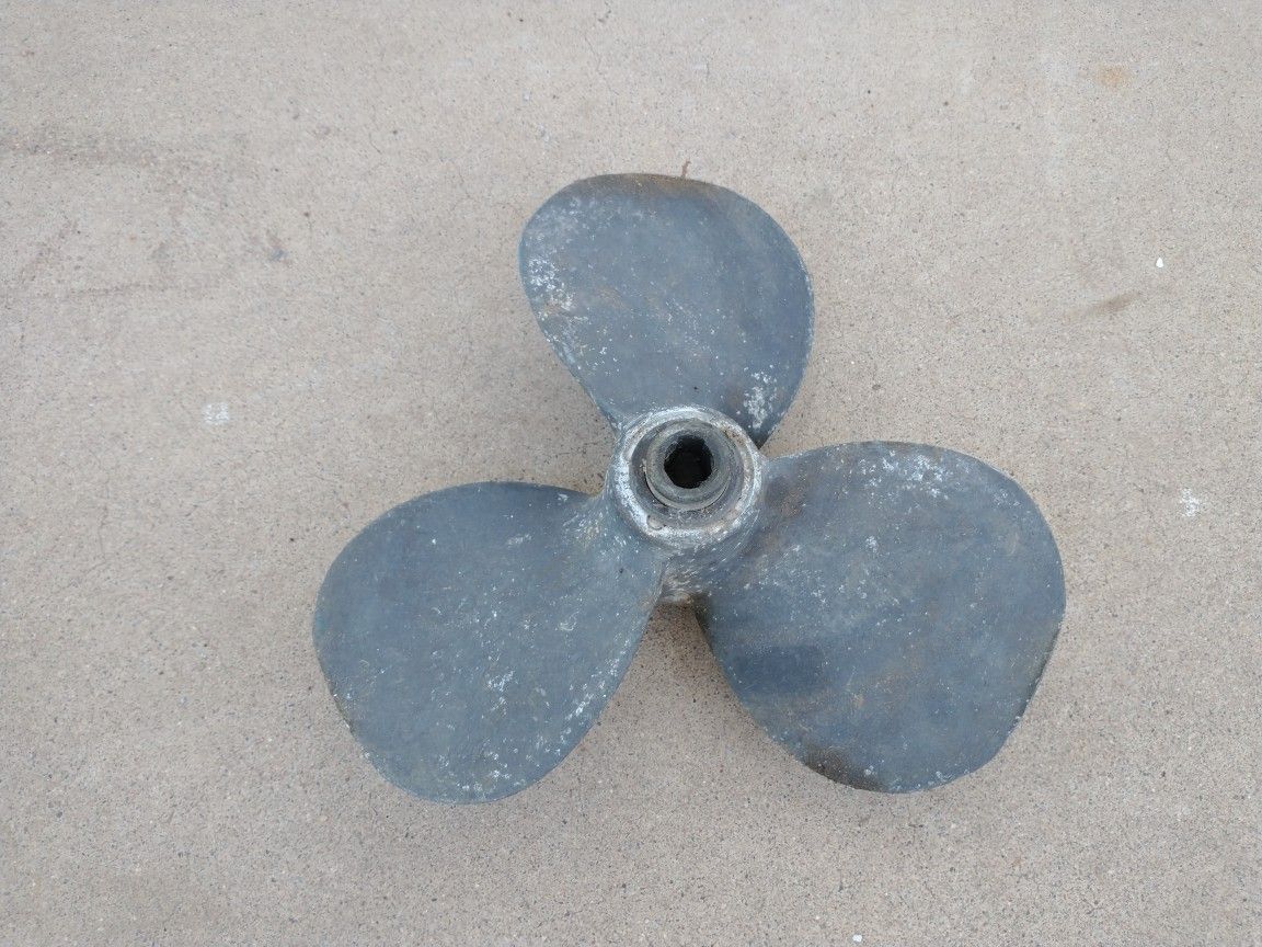 Boat motor parts Johnson / Evinrude 6HP to 8HP prop for Sale in