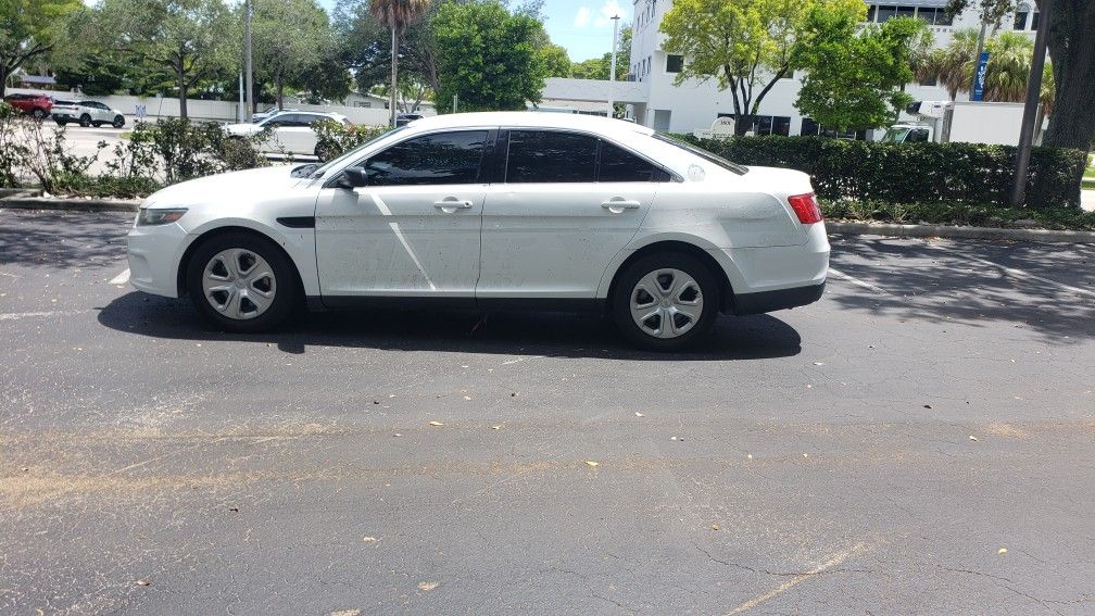 2014 Ford Taurus