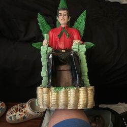 jesus Malverde statue