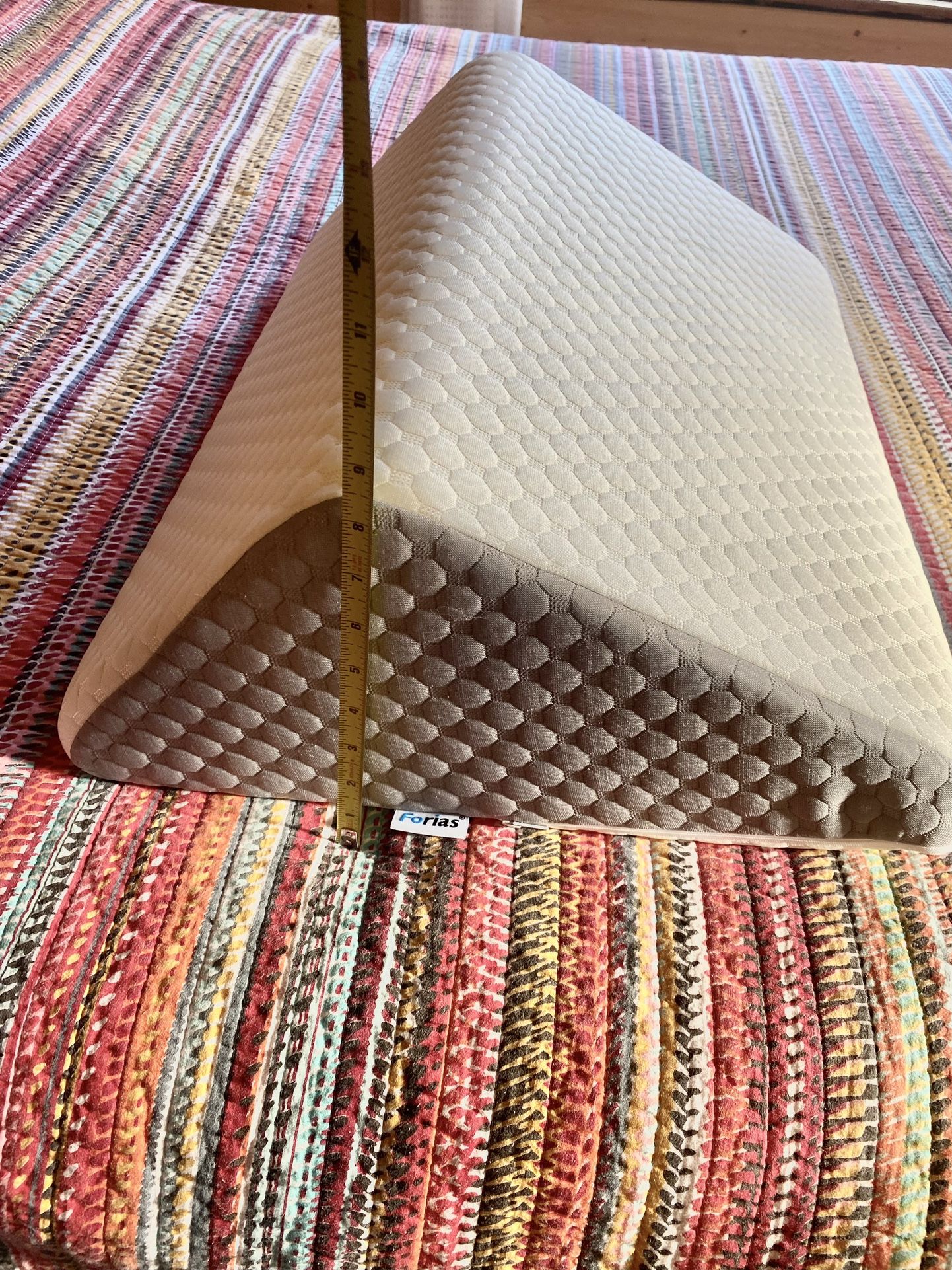 Knee Wedge Pillow 8” - LIKE NEW