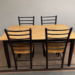 Solid Wooden Dinning Table With 4 Chairs