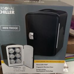 Mini Fridge 