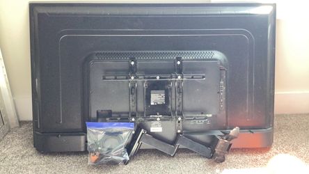 50” Flat screen TV  (2) 100$ each Toshiba and Vizio