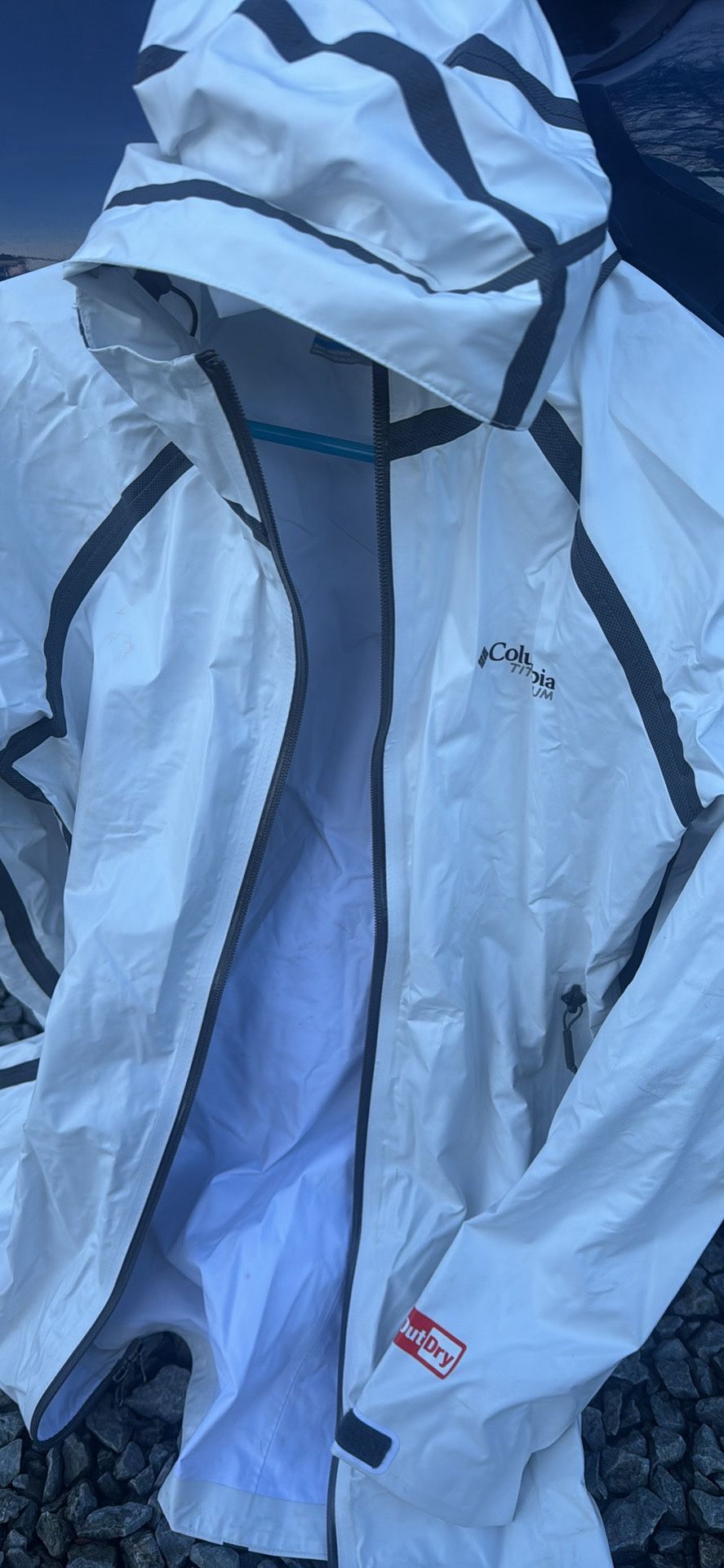 Hoodie Colombia Rain Jacket For Women Size Medium 