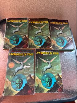 5 books A Wrinkle in Time Madeleine L’Engle 1962 book