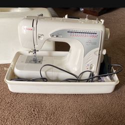 Singer Sewing Machine