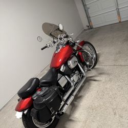 Honda Shadow - Clean Title - Mint Condition 