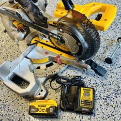 Dewalt 20v Max Miter Saw Kit