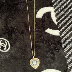 Women’s Necklace Gold