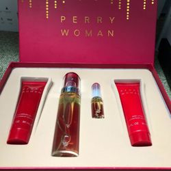 Elise Perry -Perry Women Gift Set NIB