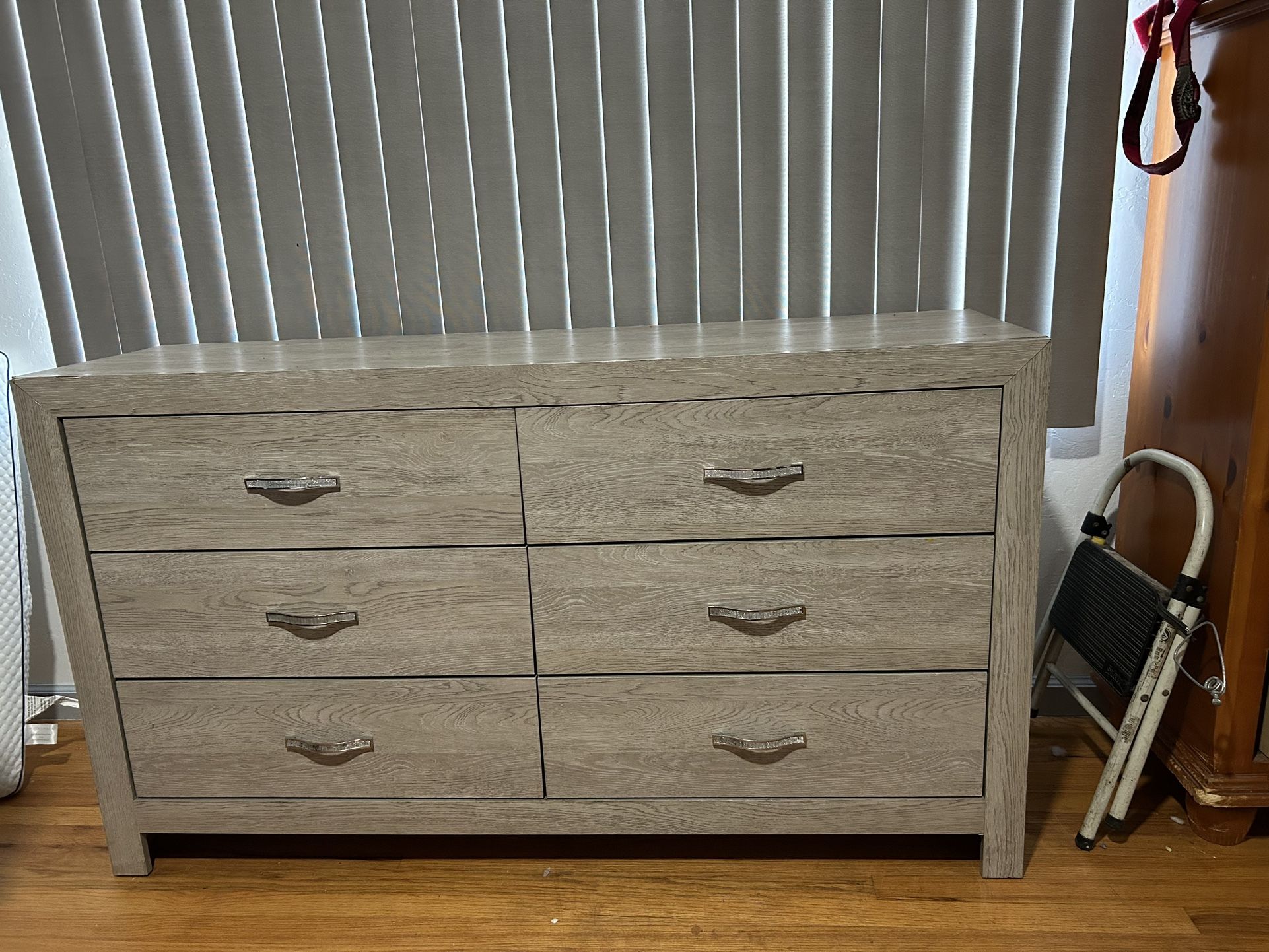 Beige Dresser With Mirror