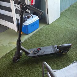 Ninebot Max G2 Electric Scooter