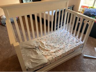 Toddler bed