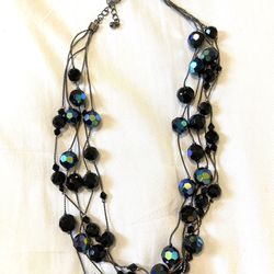 Put Quality Several Strands Of Crystal Bead Necklace