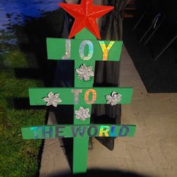Joy To The World Tree Wall Ornament from reclaimed Pallet wood..New