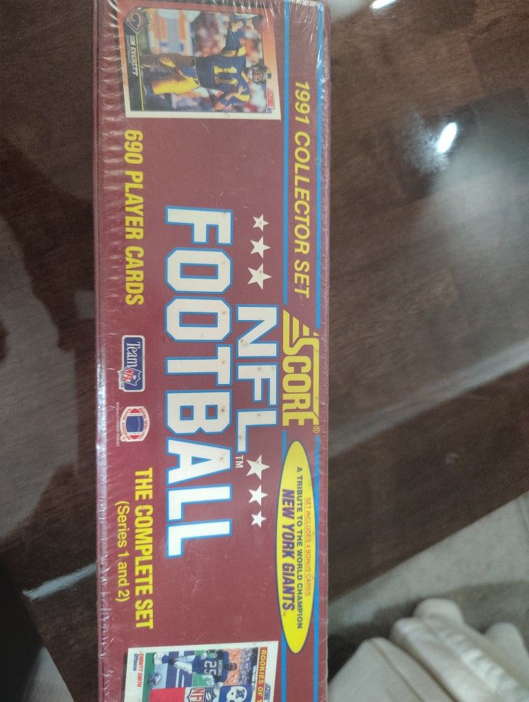 The 1991 NFL Football Trading Card Set