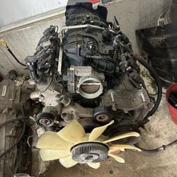 2010 6.0 LS Motor And Transmission And Transfer Case