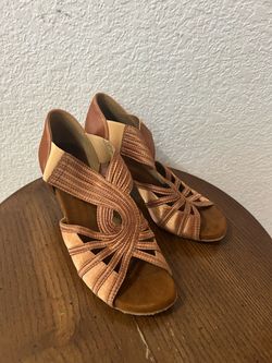 Dance shoes size 6