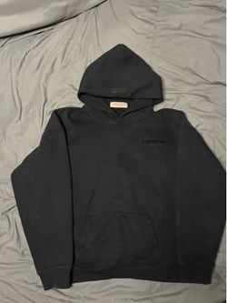 ESSENTIAL HOODIE