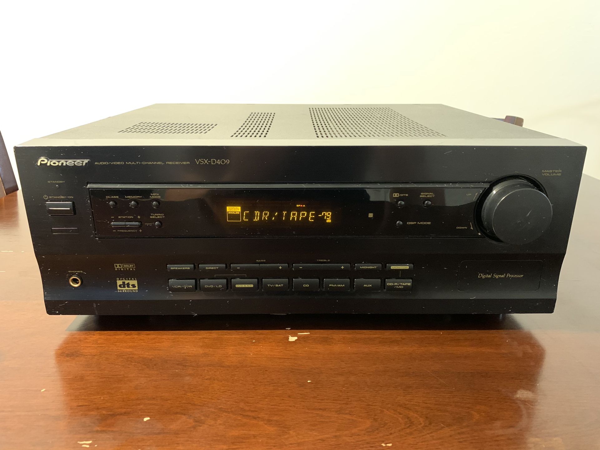 Receiver-Pioneer VSX-D409
