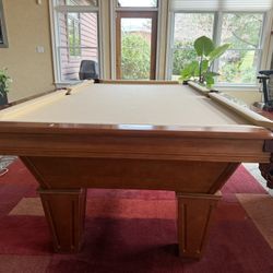 Brunswick Brookstone II Pool Table – 8’ – Solid Slate