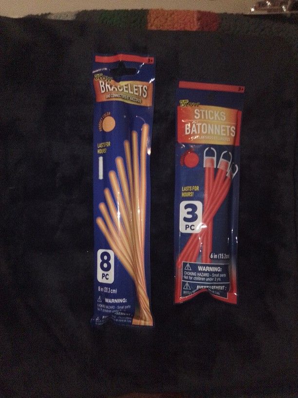 PLAY GLOW BRACELETS AND STICKS