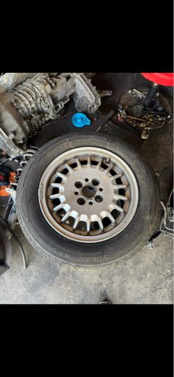 Bmw e30 bottle caps