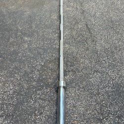 7 FOOT / 45 POUND OLYMPIC BARBELL BAR