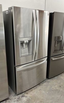 Kenmore French Door Refrigerator Fridge With Ice Maker 
