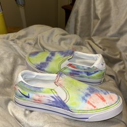Nike Court Legacy’s Tie Die 9.5 Women’s 