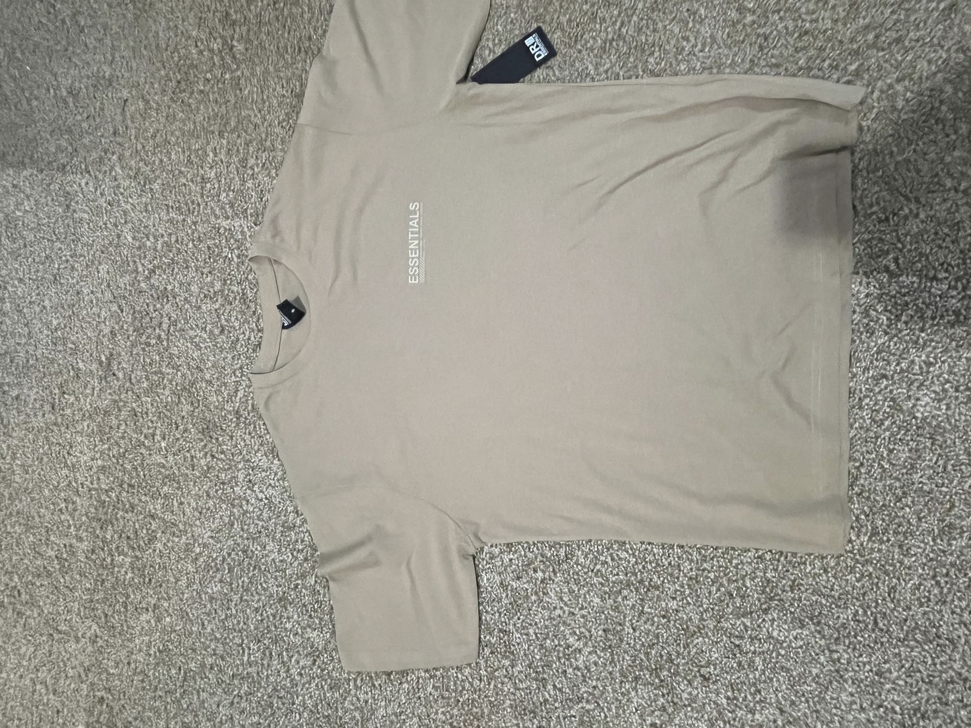 Men essentials t-shirt