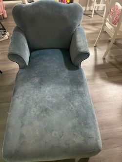 Love seat