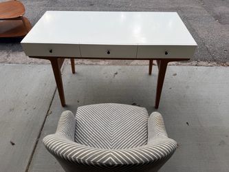 Mid-Century Modern White Desk with 3 Drawers