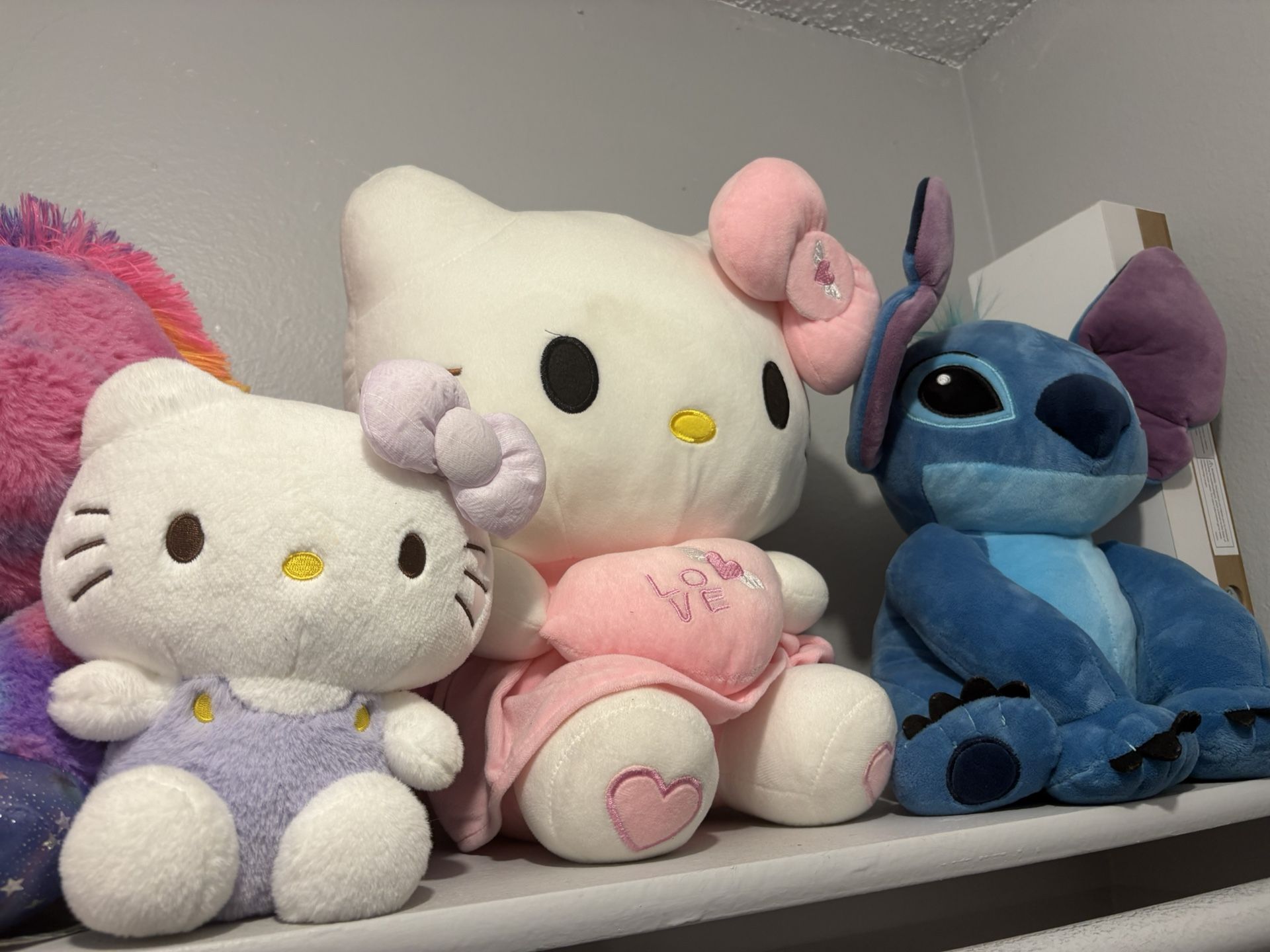 Hello Kitty And Stich