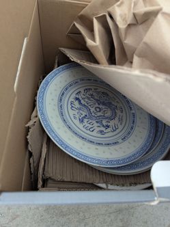 Chinese style plates