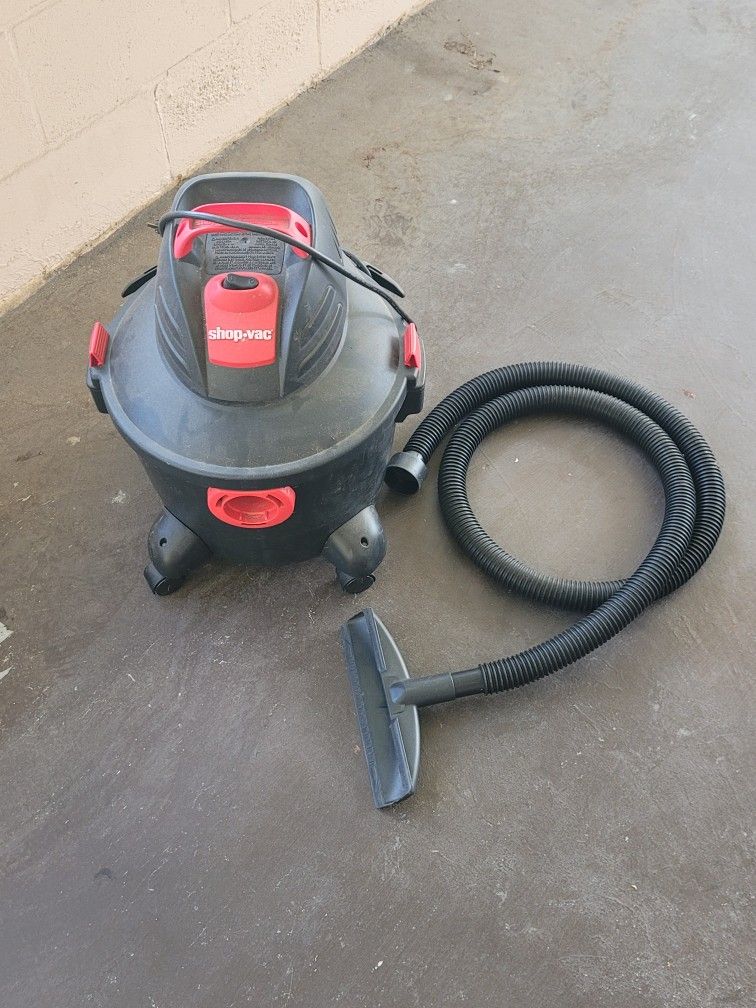 Shop Vac Wet/Dry 6 Gallon W/Hose