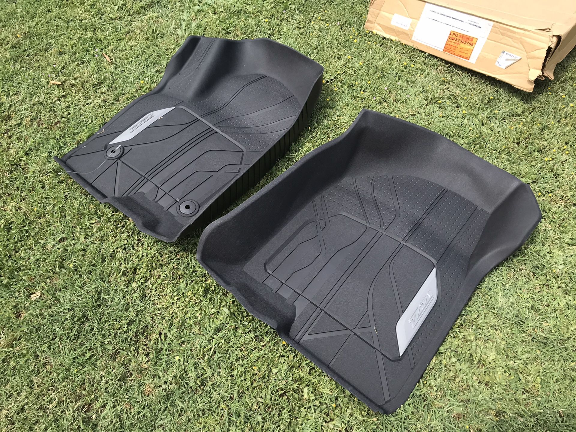 2019/2020 CHEVY SILVERADO Z71 FLOOR LINERS