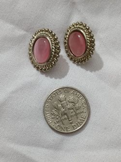 WOMENS SMALL PINK SHIMMERING EARRINGS
