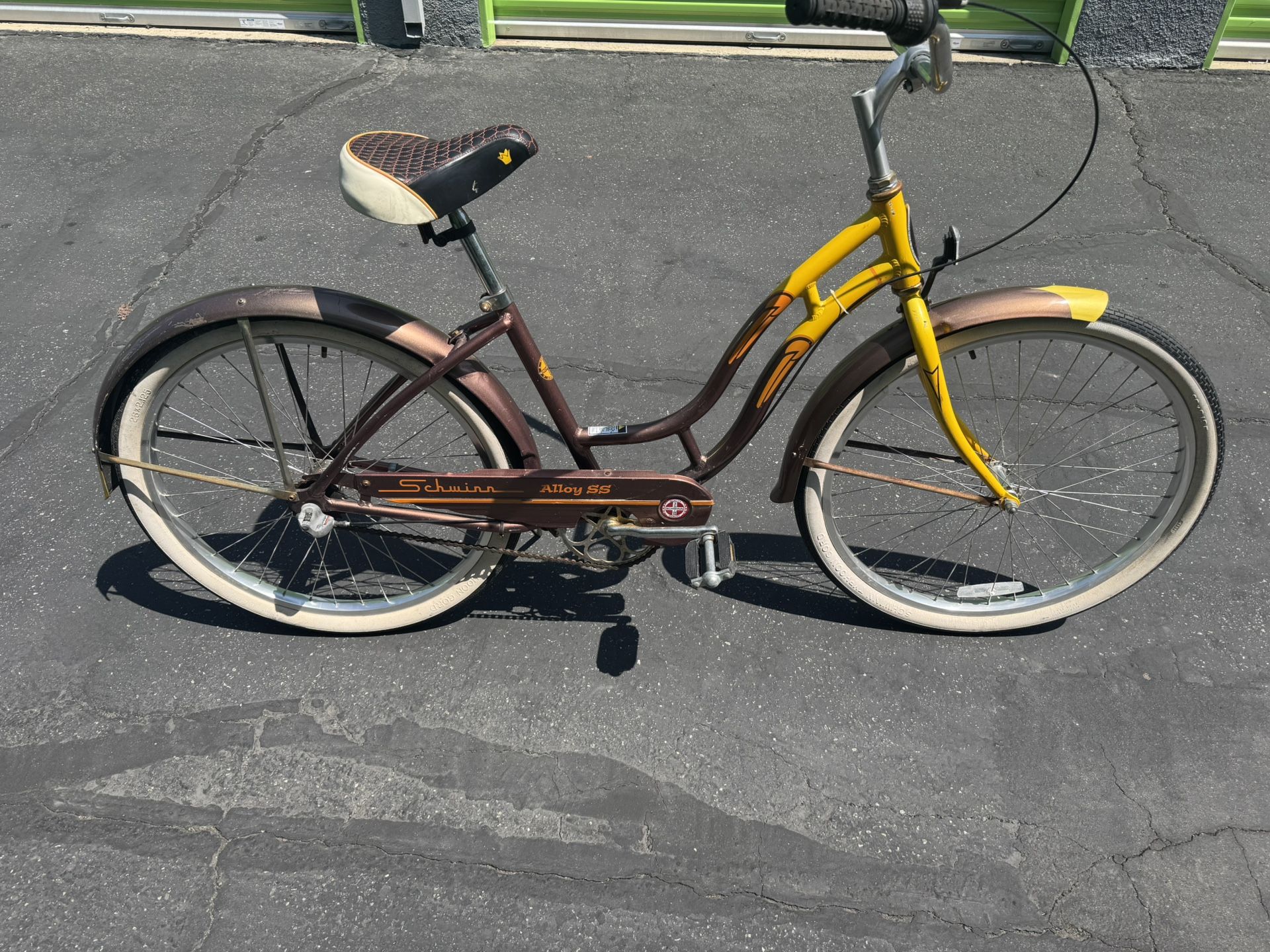 Schwinn Speed Beach Cruiser Bike