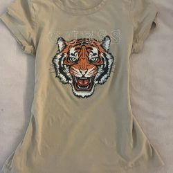 Guess top