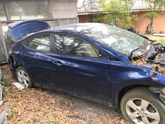 2013 Hyundai Elantra for parts