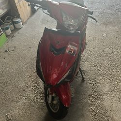 Transpro 150cc Gas Moped