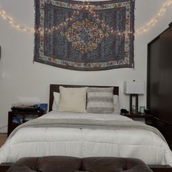 Bed Frame w Headboard, Optional Mattress