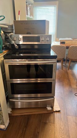 30 in. 5-Burner Element Smart Freestanding Double Oven Electric Range in Stainless Steel with Flex Duo