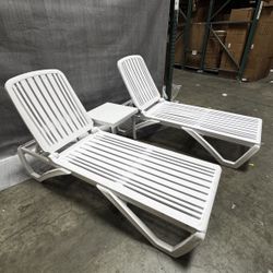 $150.00 New 3 Pieces White Plastic Outdoor Patio Pool Chaise Lounge Pool Tanning Adjustable Recliner