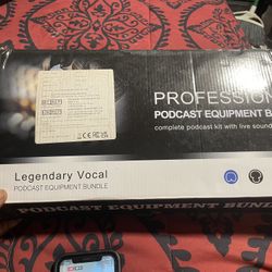 Podcast Equipment Bundle 