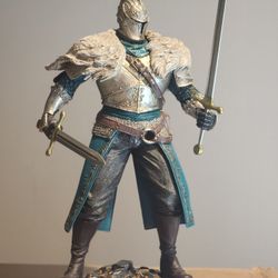 Dark Souls 2 Limited Edition Collectors 12” Statue W/Swords