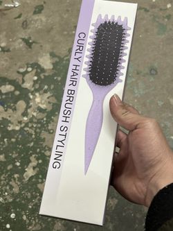HAIR BRUSH