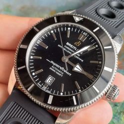 Breitling Superocean AB2020