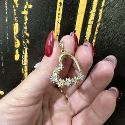 14k HEART W/ FLOWER CHARM 